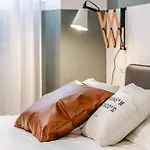 Discover Apartman